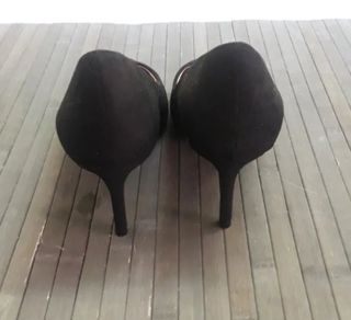 Zapatos de tacón negros