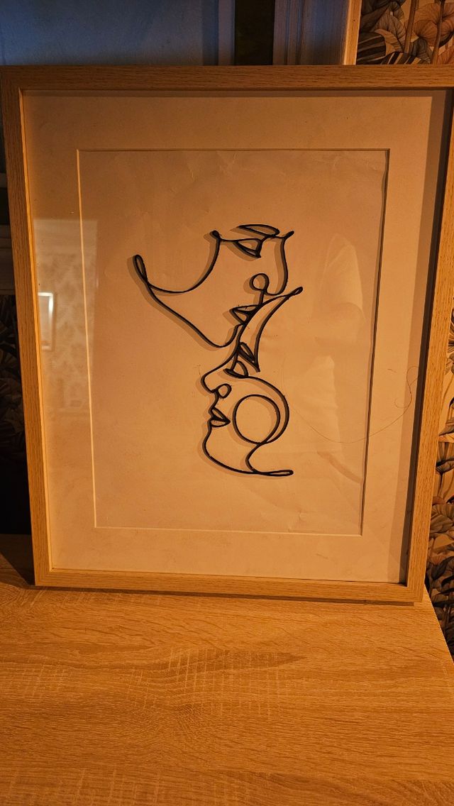 Cuadro moderno de caras entrelazadas impreso en 3d