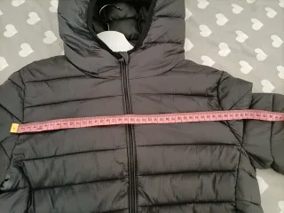 Cazadora acolchada negra talla S