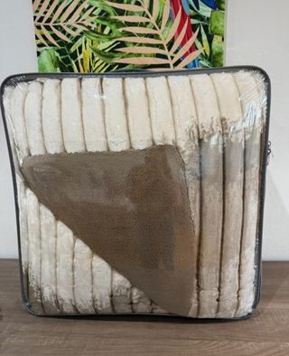 Colcha Casal Pelo Borrego 240x260, Bege e pérola
