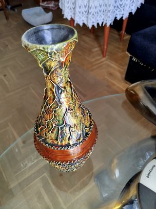 Jarrón decorativo artesanal