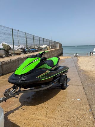 Moto de agua Kawasaki STX 160X