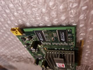 Tarjeta Gráfica ATI Radeon 9000 64MB DDR VIVO 