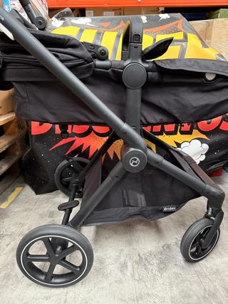 Silla de paseo CYBEX EOS 2-en-1 Negra