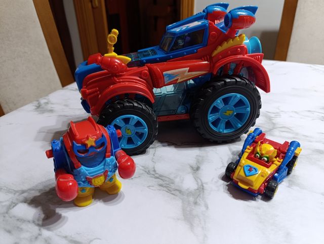 Pack N°9 Vehículos Superthings.