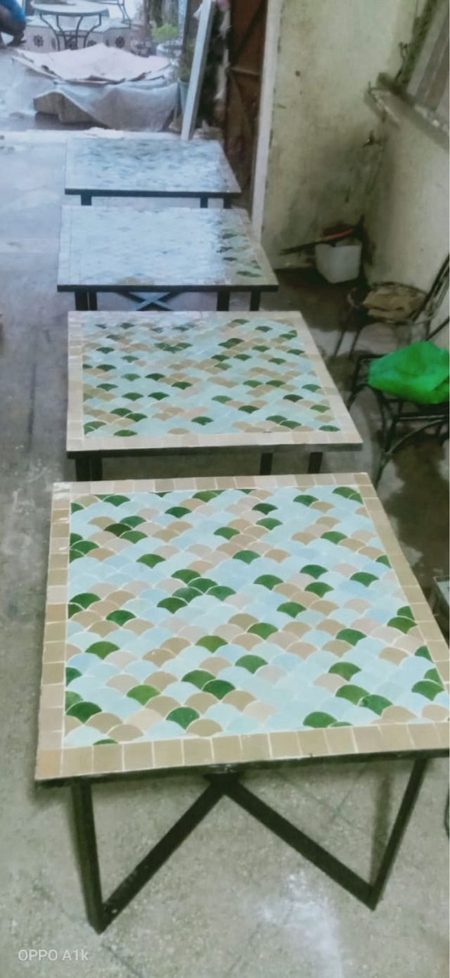 Mesa Zellige Marroquí Hecha a Mano