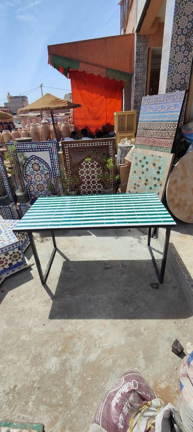 Mesa Zellige Marroquí Hecha a Mano