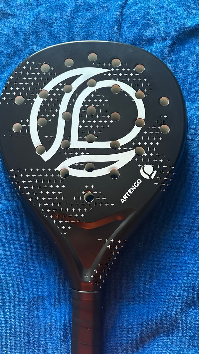 Raqueta de pádel Artengo con funda