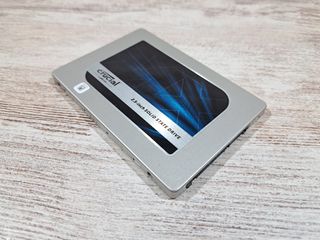 SSD Crucial MX200 250GB