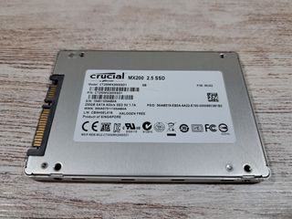SSD Crucial MX200 250GB