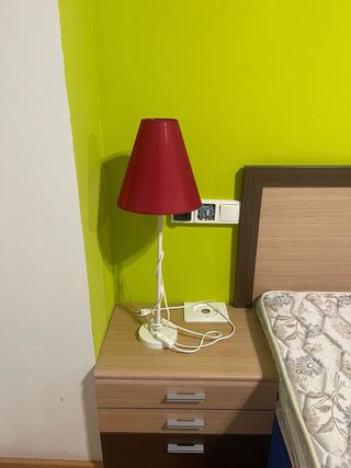 2 Lámparas de Mesa Rojas
