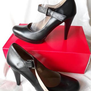 Zapatos PIEL marca BEROTTI Italia 38 Nuevos CHOLLO