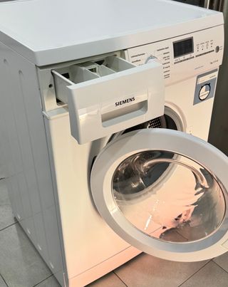 LAVADORA SIEMENS DE CARGA FRONTAL 7 KILOS 