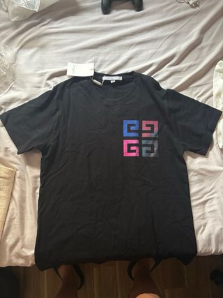 Camiseta Givenchy Talla XL Nueva