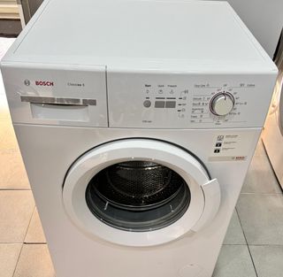 Lavadora Bosch de carga frontal de 8 kilos 