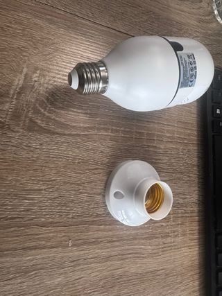 Cámara de Vigilancia Blanca