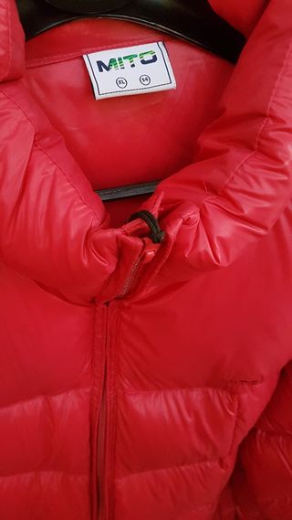 Abrigo Marca Mito, Rojo, Talla XL
