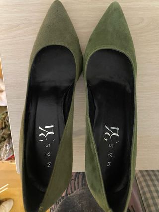 Zapatos de tacón verde ante