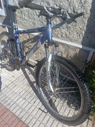 Bicicleta de Montaña BH
