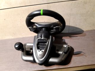 Volante y Pedales para Videojuegos