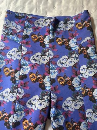 Leggings florales azules y multicolores