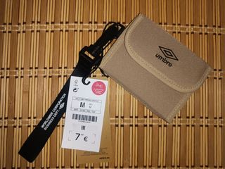 Bolsito y Cartera Umbro