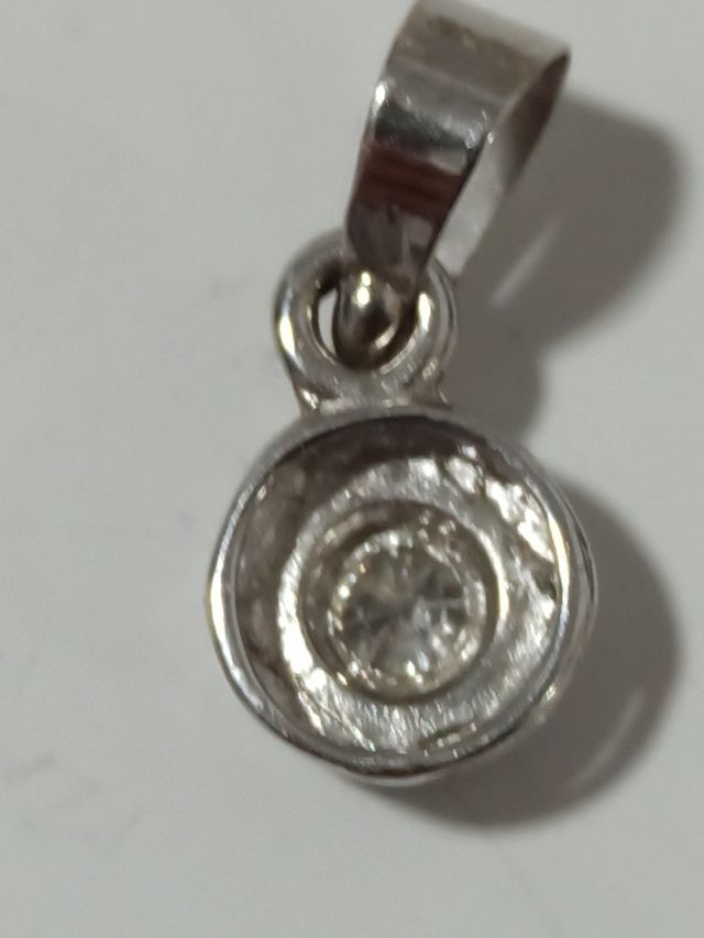 Ciondolo in oro 18 Kl con diamante