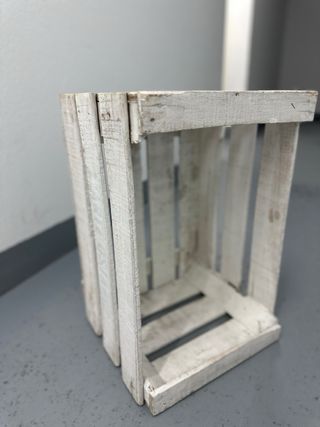 Mesita auxiliar caja madera vintage