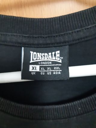 Camiseta Lonsdale Negra.