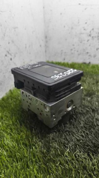 Ford 225236 f1fc2c405af abs c-max - 2 1.0 ecoboost