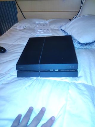 PS4 (PlayStation 4) Negra + FIFA 23+Mando