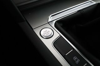 Volkswagen Passat 2.0 TDI Advance BlueMotion