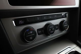 Volkswagen Passat 2.0 TDI Advance BlueMotion