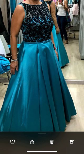 Vestido de fiesta largo azul y negro