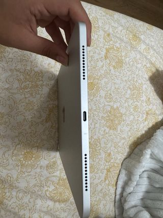 iPad di decima generazione 128 GB argento + Apple Pencil 1° + cover