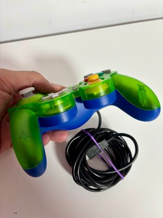 Mando Pro Hori Nintendo Switch GameCube Luigi