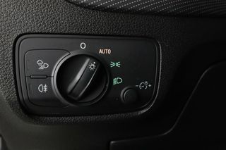 Audi Q2 30 TDI Black line edition