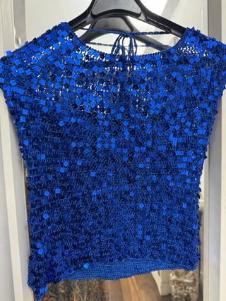Top lentejuelas azul