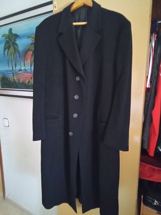 Abrigo Gianni Versace, Talla XL, Como Nuevo 