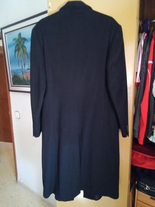 Abrigo Gianni Versace, Talla XL, Como Nuevo 