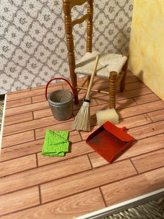 Accessori pulizie dollshouse: paletta rossa