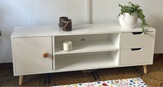 Mueble TV blanco y madera