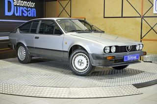 Alfa Romeo GTV    2.0 
