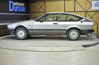 Alfa Romeo GTV    2.0 