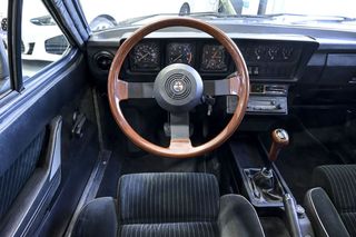 Alfa Romeo GTV    2.0 