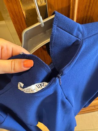 Body Zara Azul Cuello Alto Manga Larga
