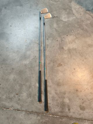 2 Palos Golf Vintage MacGregor Iron Barbara