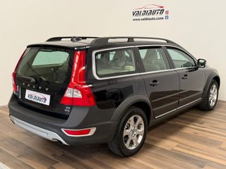 VOLVO XC70 2.4 D3 AWD Summum Auto