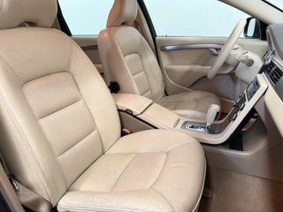 VOLVO XC70 2.4 D3 AWD Summum Auto