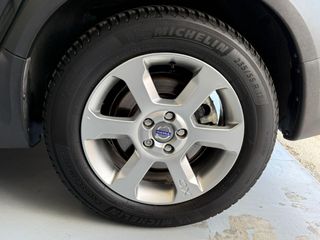 VOLVO XC70 2.4 D3 AWD Summum Auto